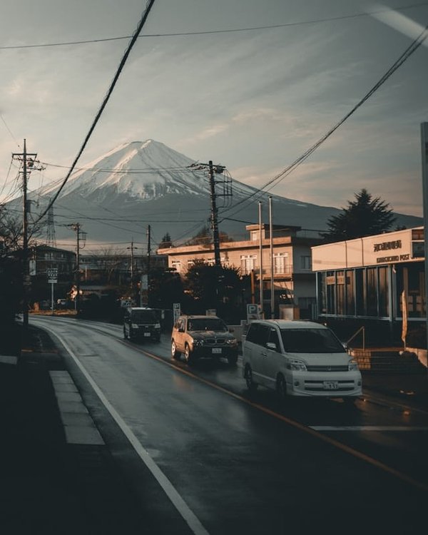 Quali sono le tecniche per ottimizzare l'uso del cruise control in autostrada?